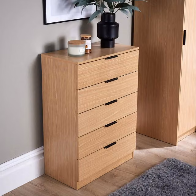 Home Source Phoenix 5 Drawer Bedroom Storage Chest in Oak Effect