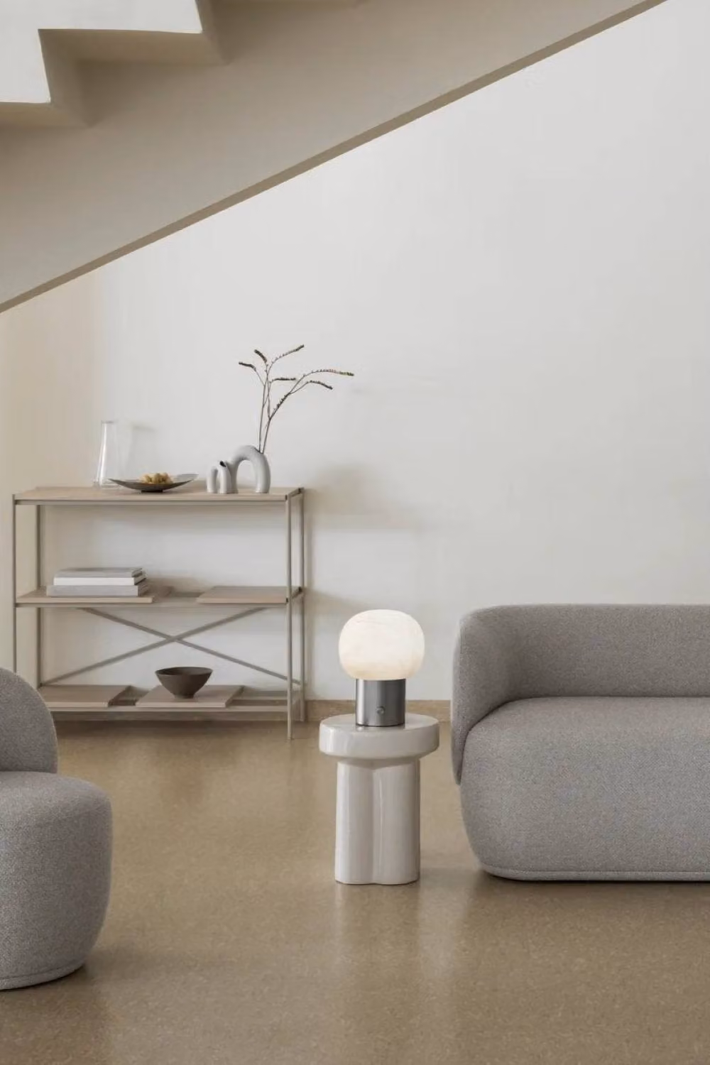 Blomus IRIS Dimmable Table Lamp in Silver and White with Stainless Steel and Glass – 2