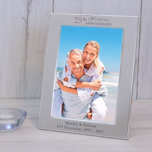 Uniqueful Personalised 25th Anniversary Silver Plated Rectangular Metal Photo Frame for Couples, W/H: 10 x 15 cm