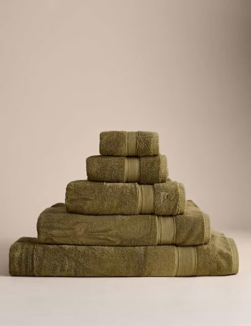 M&S Super Soft Pure Cotton Fluffy Quick Drying Towel in Green