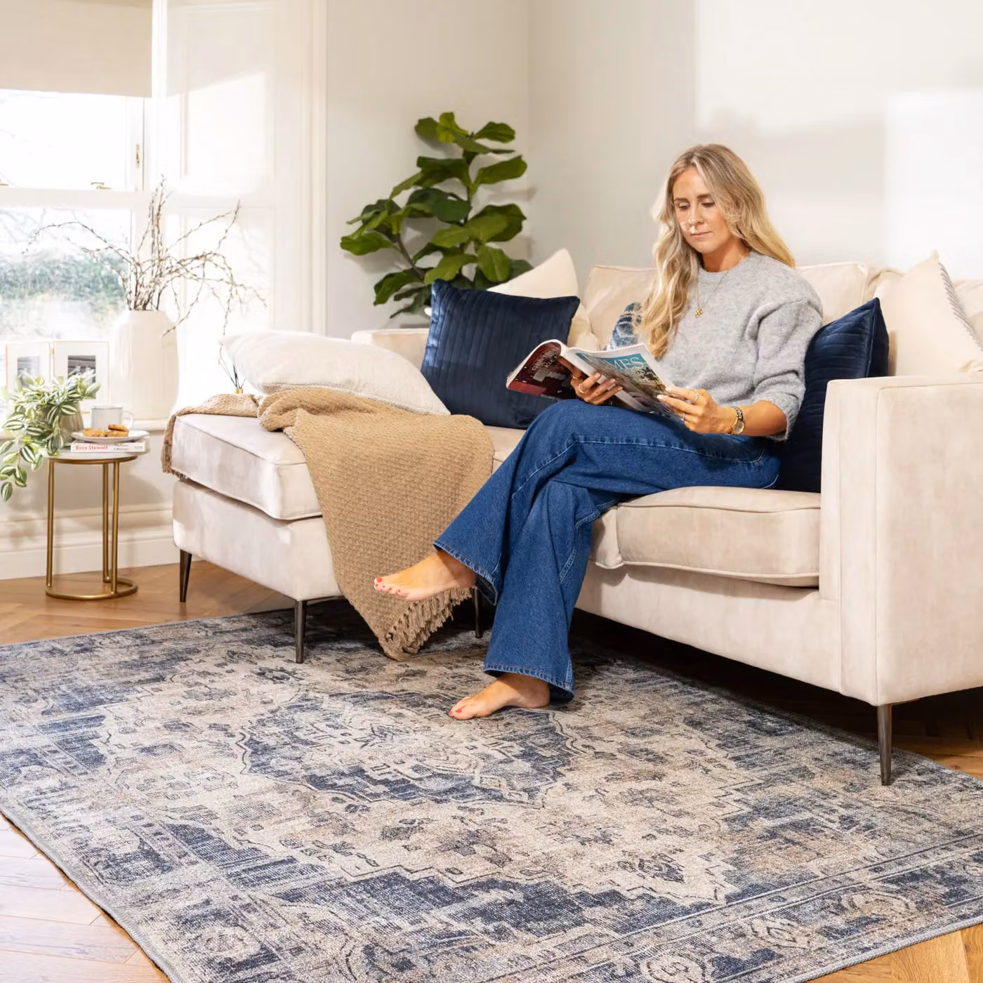 Kukoon Beige and Blue Distressed Vintage Medallion Washable Living Room Area Rug W: 200 cm, D: 290 cm – 2