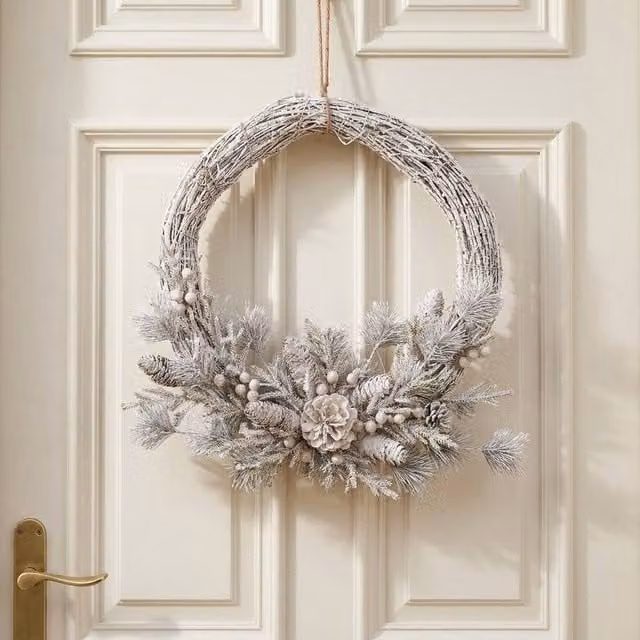 Garden Greatness Rustic White Frosted Winter Decorative Wreath, Diameter: 45 cm