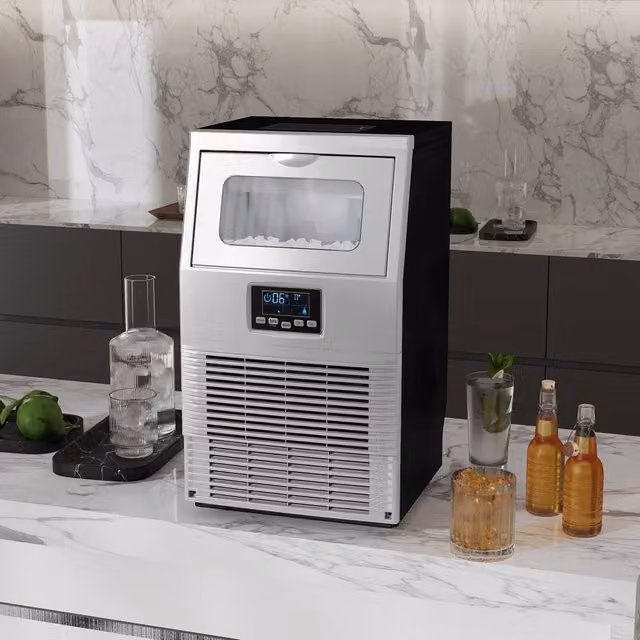 HOMCOM Commercial Ice Maker with 4kg Ice Storage in Silver – 1