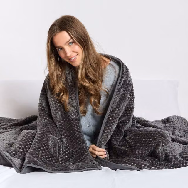OHS Waffle Fleece Soft Warm Weighted Blanket, 8kg, Charcoal Grey, W/D/H: 150 x 180 cm – 1