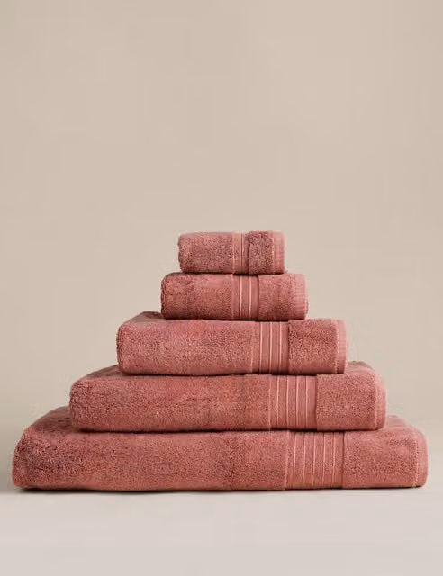 M&S Egyptian Cotton Fluffy Quick Drying Towel in Clay Pink