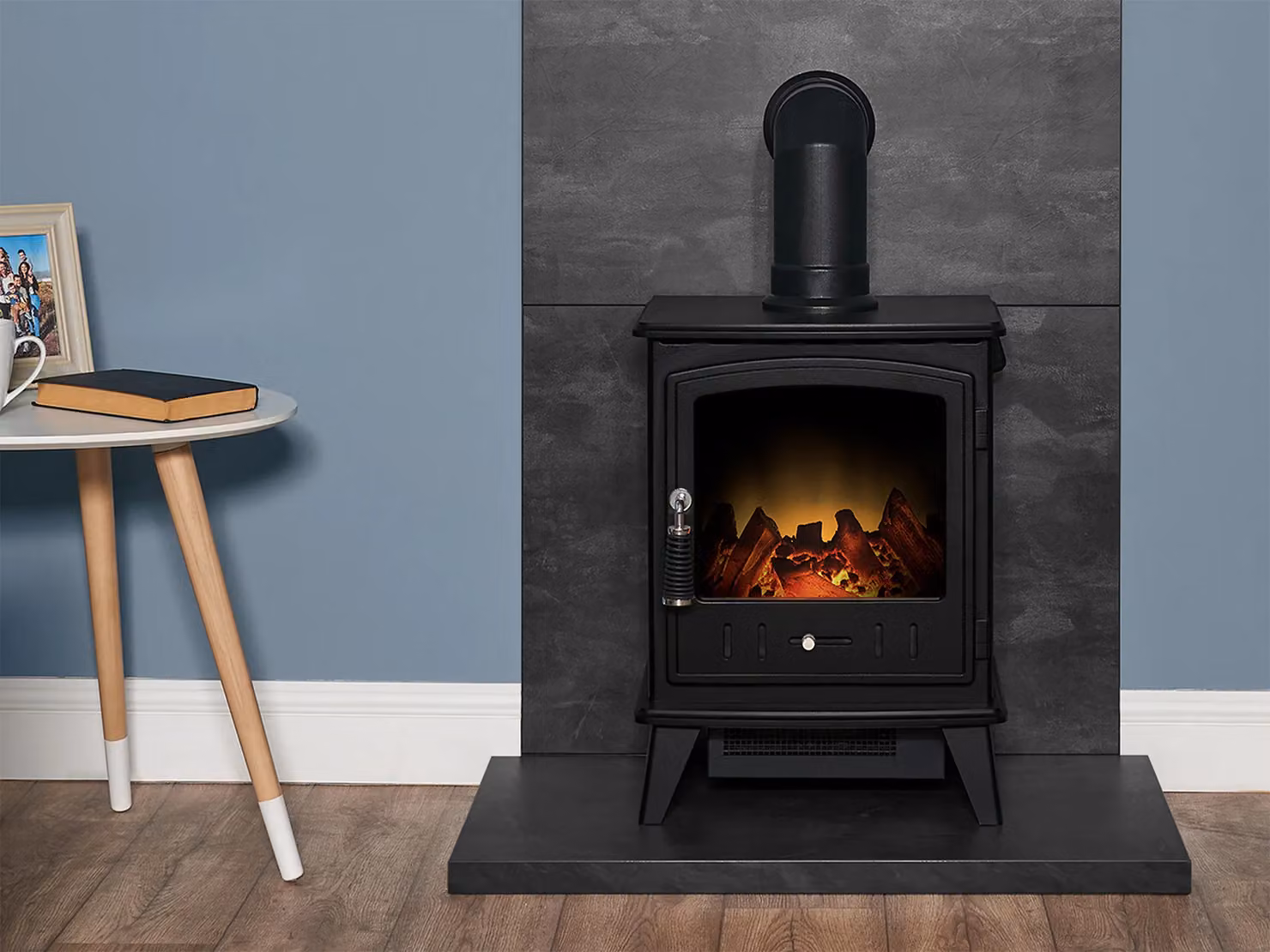 Acantha Hearth in Black Slate Venetian Plaster Effect – 2