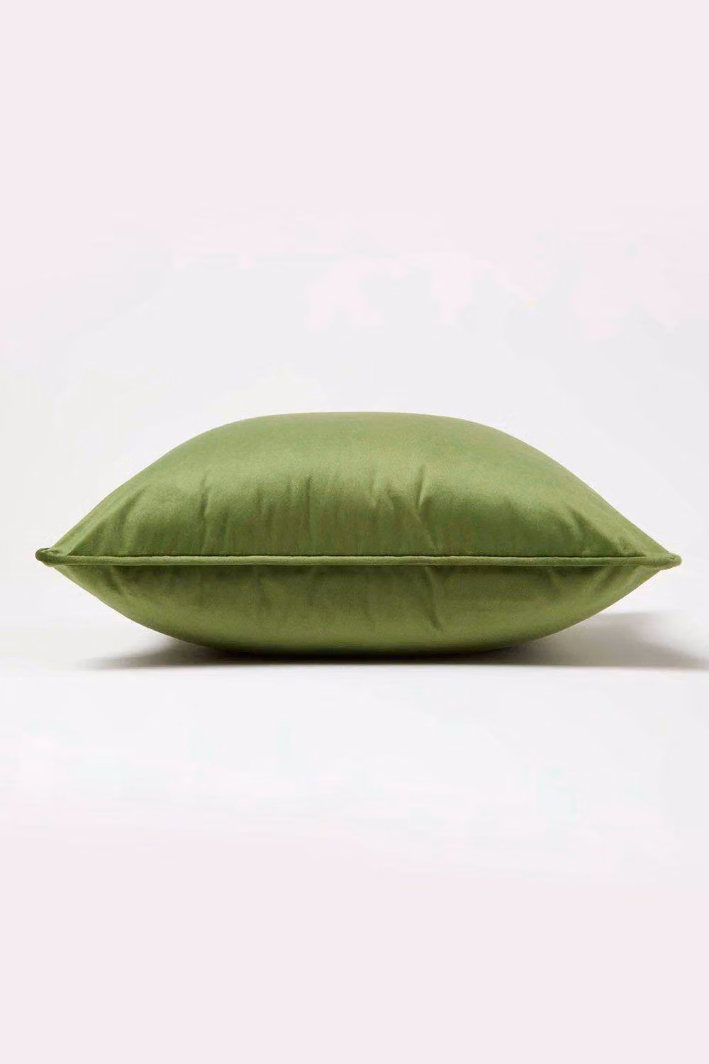 Homescapes Green Velvet Square Cushion with Microfibre Insert, W/D/H: 46 x 46 x 46 cm – 3