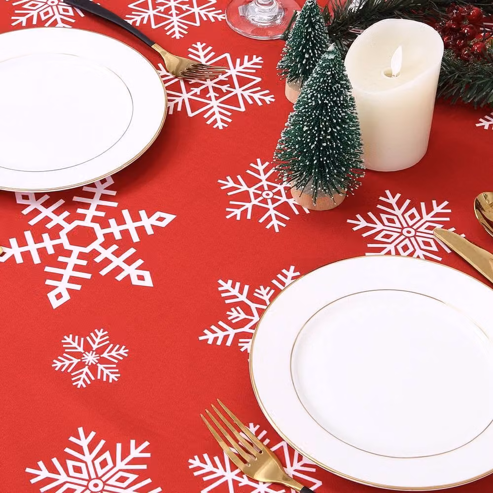 London Boutique Red Christmas Snowflake Design Polyester Washable Tablecloth – 6