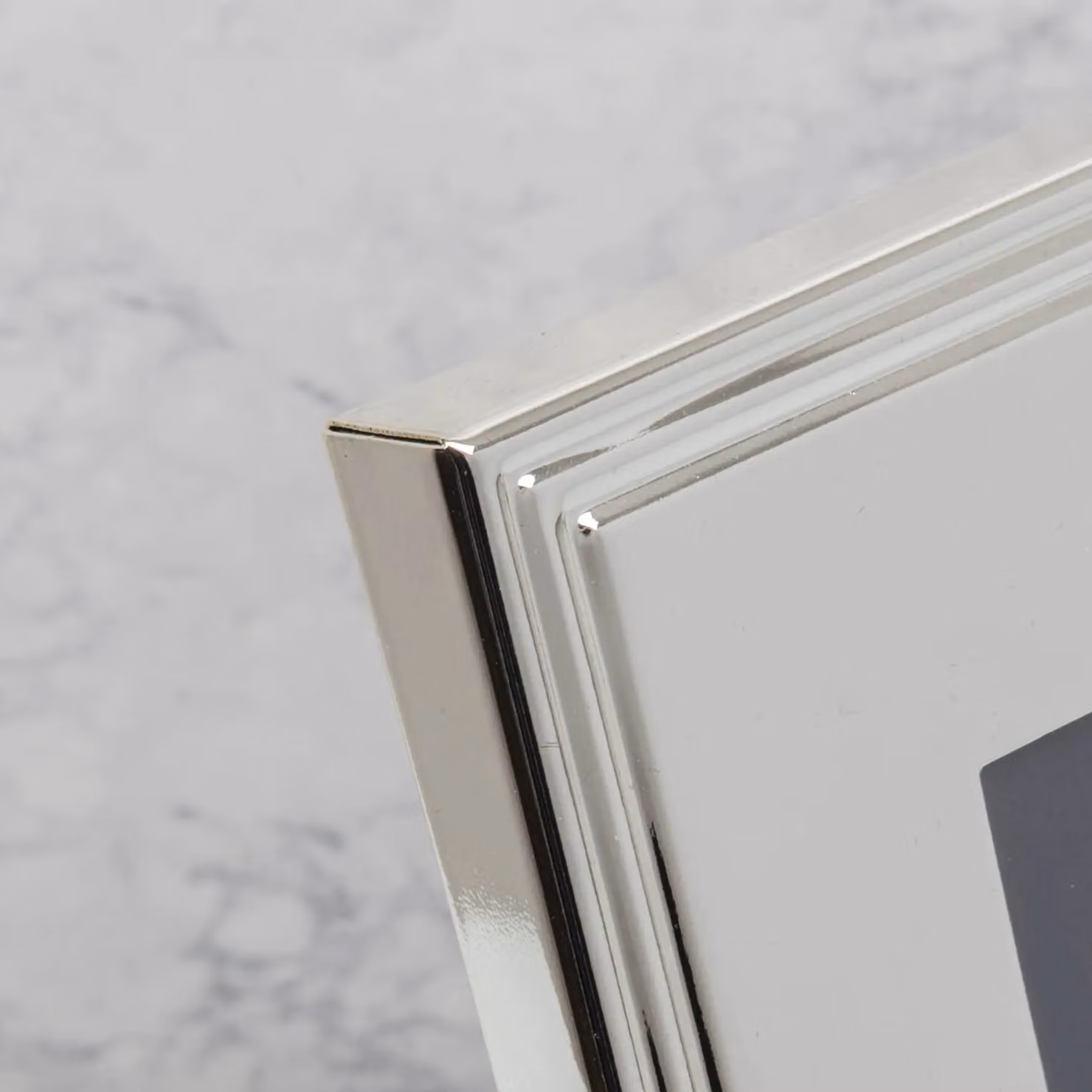 Widdop and Co Elegance Silver Plated Rib Edge Rectangular Single Photo Frame, W/H: 20.32 x 31.0 cm – 2