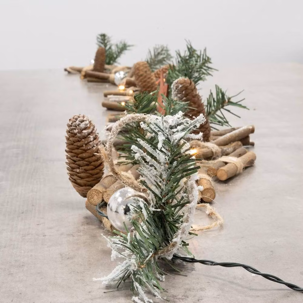 Globrite Silver and White Christmas Garland Wreath with 10 Warm White LEDs, 100 cm – 2