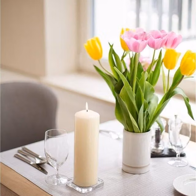 KDMK Red Pillar Candle for Tabletop Decor, Height: 12 cm