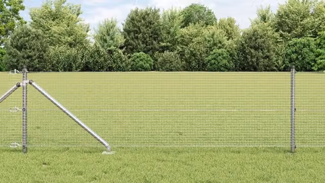 Berkfield Home Galvanised Steel Welded Wire Fence with 13 Spike Posts in Silver, W: 0.4 m, L: 50 m – 1