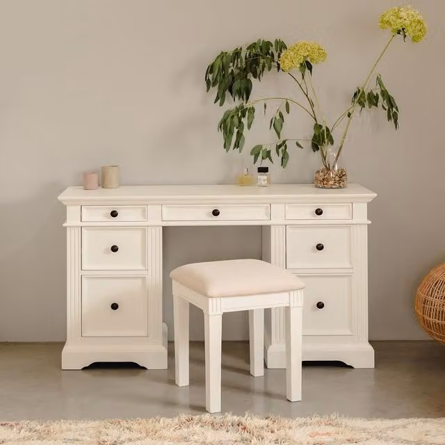 Gainsborough Vintage Cream Dressing Table W/D/H: 132.5 x 42.5 x 78.0 cm