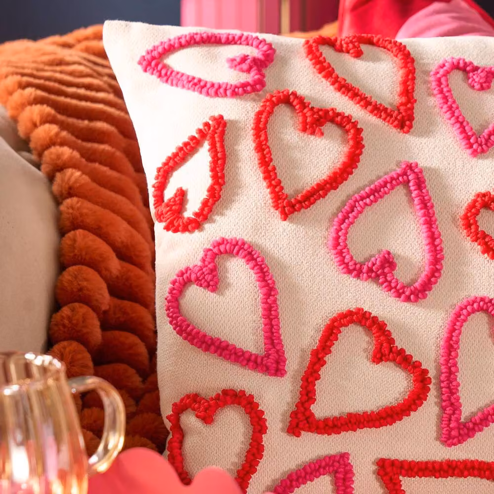 OHS Heart Tufted Square Scatter Cushion in Red and Pink, 40 x 40 cm – 7