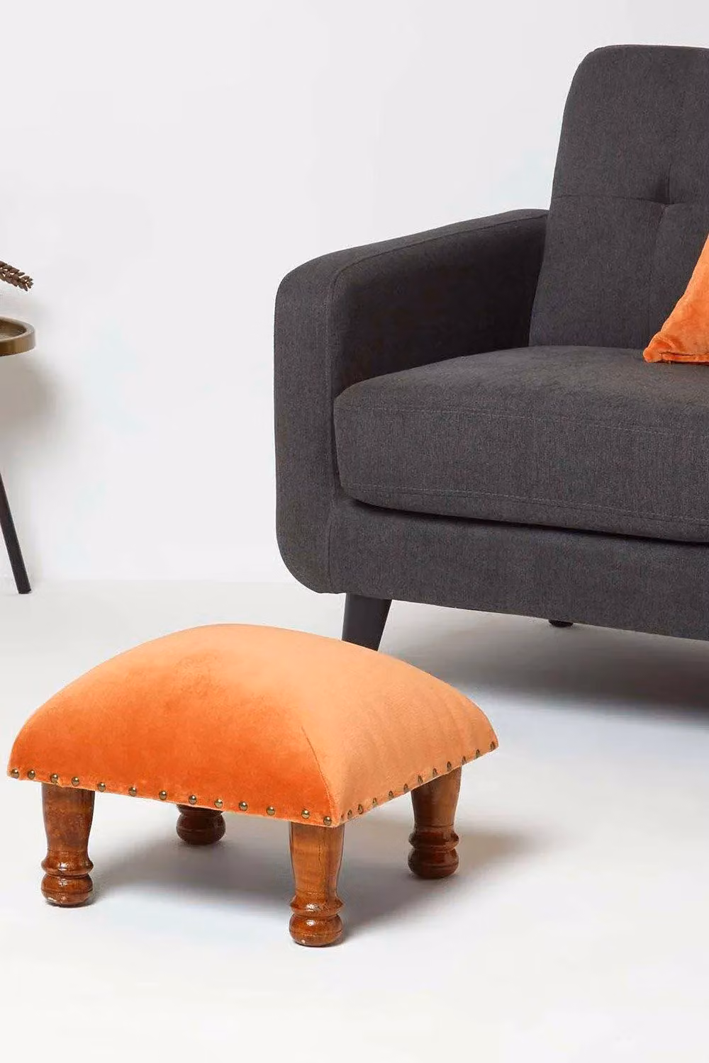 Homescapes Mable Velvet Square Footstool in Orange, W/D/H: 40 x 40 x 40 cm – 2