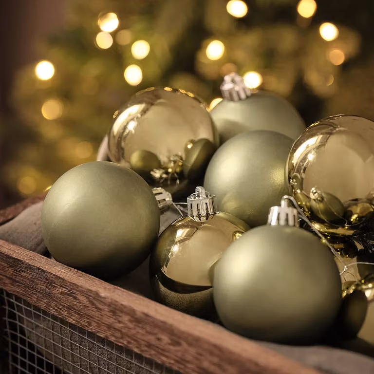 Set of 12 Green Glass Round Christmas Tree Baubles
