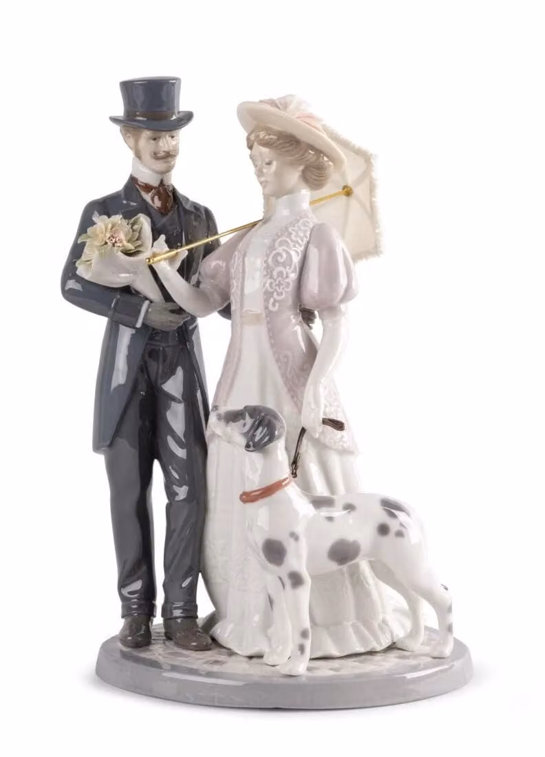 Lladró A Romantic Stroll Multicolour Porcelain Tabletop Figurine