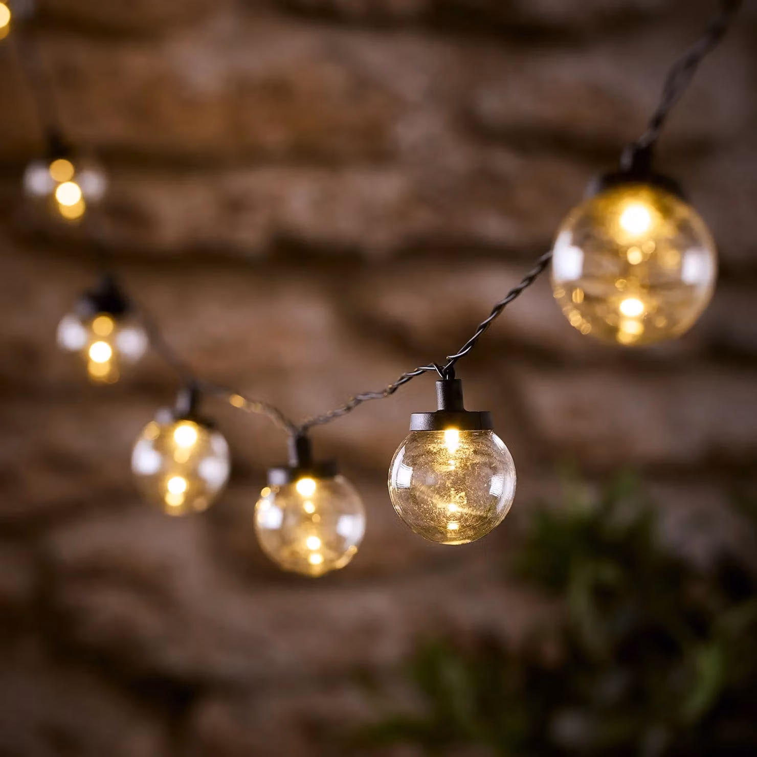 Lights4fun 30 Warm White Sphere Festoon Lights with Transparent Cap Plug In Mains Power
