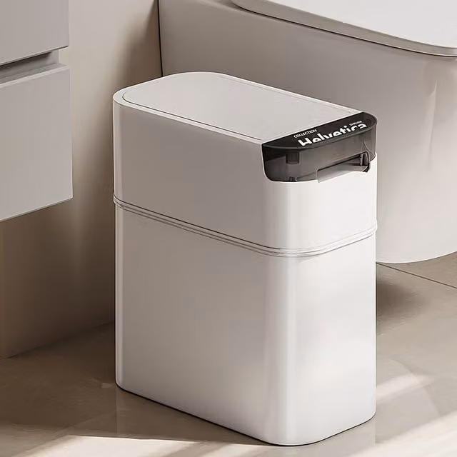 Livingandhome Space-Saving Plastic Rubbish Bin with Flip Lid, White