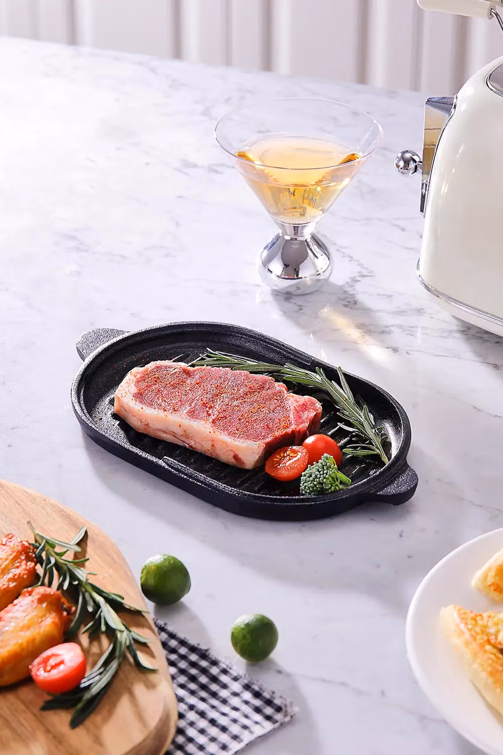 Living and Home 2-Piece Black Uncoated Cast Iron Cookware Set Including Oval Baking Pan and Frying Pan – 2