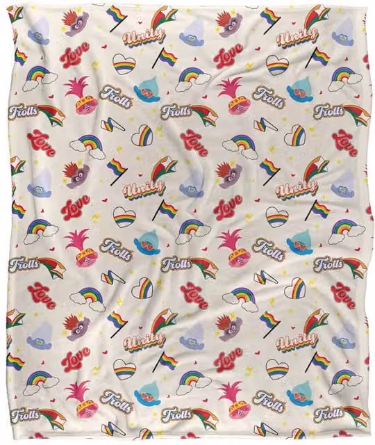 DreamWorks Trolls Love For All Super Soft Fleece Throw Blanket, Multicolour, W: 152 cm, D: 127 cm