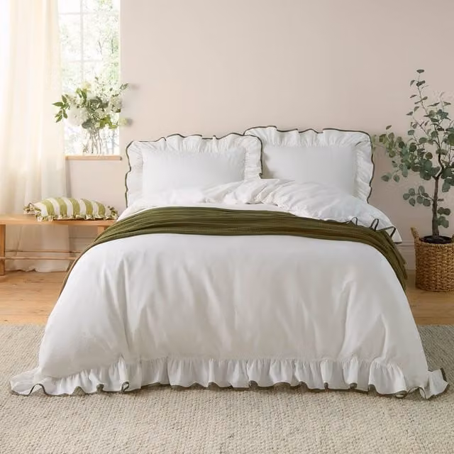 Wylder Blousey Ruffle 100% Cotton Duvet Cover and Pillowcase Set in Green, W/D/H: 200 x 200 cm