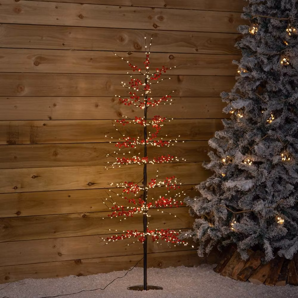 Samuel Alexander 1.5m Light up Red Berry Christmas Tree with 635 Warm White LEDs – 2