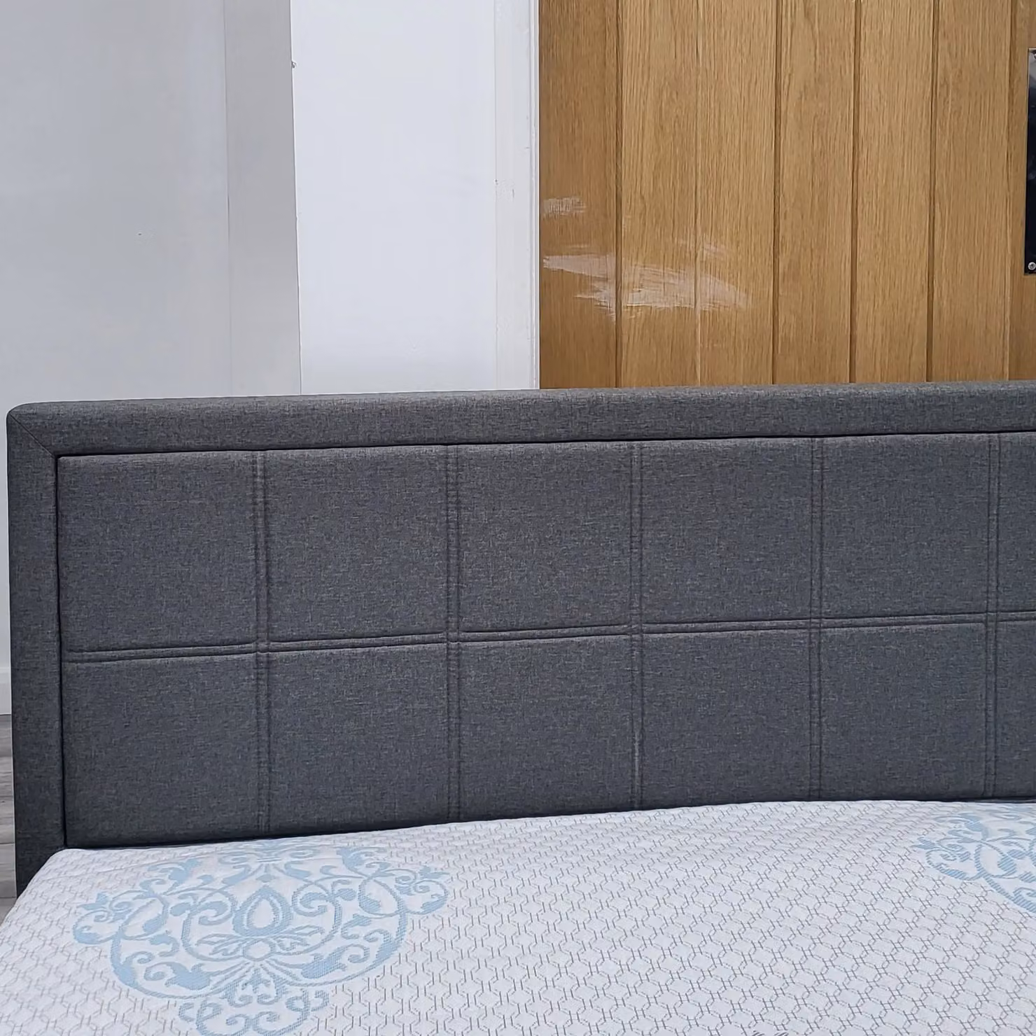 Modernique Grey Fabric Ottoman Storage Bed with Gas Lift Base, W/D/H: 180 x 200 x 158 cm – 4