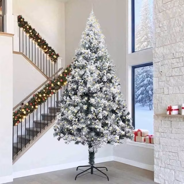 Berkfield Home Artificial Pre-lit Green Christmas Tree with Ball Set