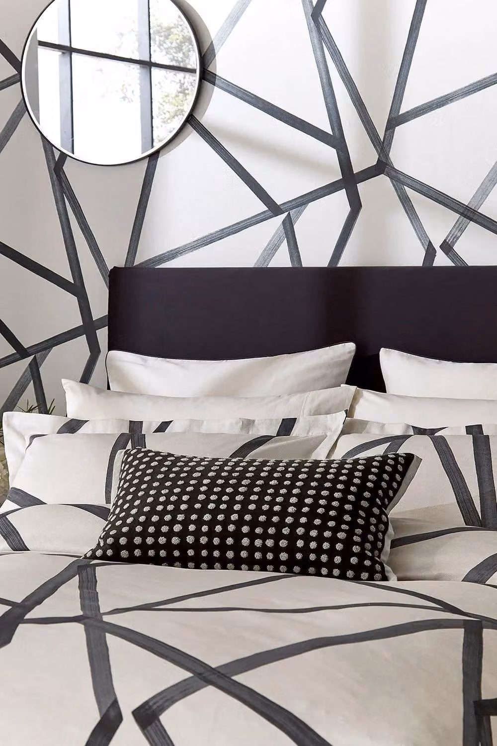 Harlequin Sumi Square Pillowcase in Beige, Anthracite and Grey – 2