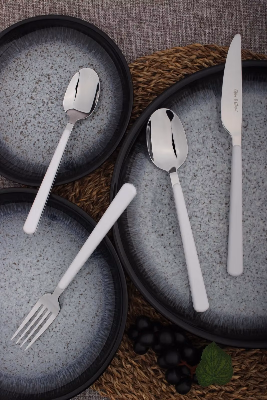 Glim & Glam 16-Piece Stainless Steel Cutlery Set with Matte White ABS Handles – 3