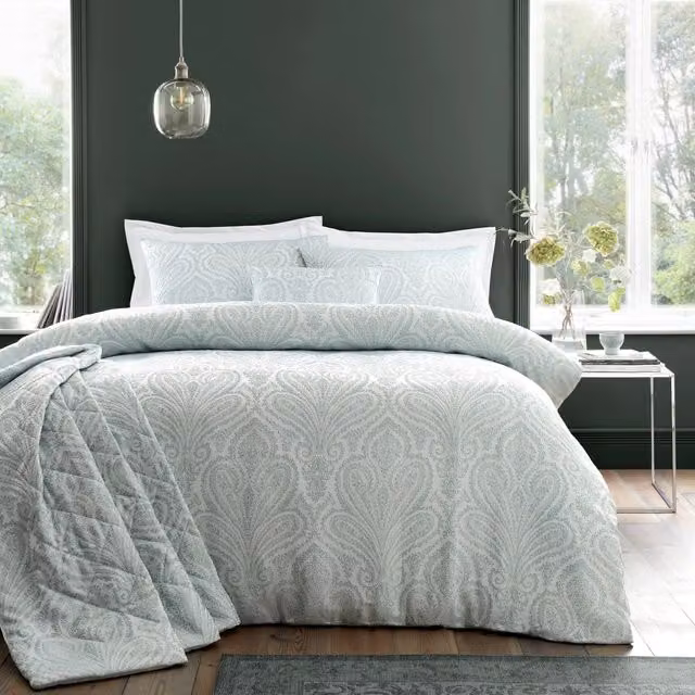 Portfolio Home Montpellier Green Floral Jacquard Duvet Cover and Pillowcase Set, W/D/H: 138 x 200 cm and 50 x 75 cm – 1