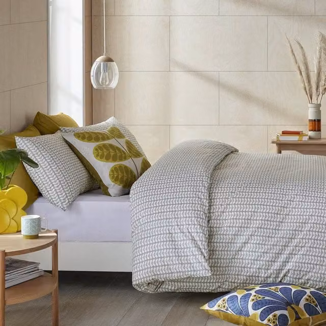 Orla Kiely Tiny Stem Floral Cotton Duvet Cover Bedding Set in Light Cool Grey