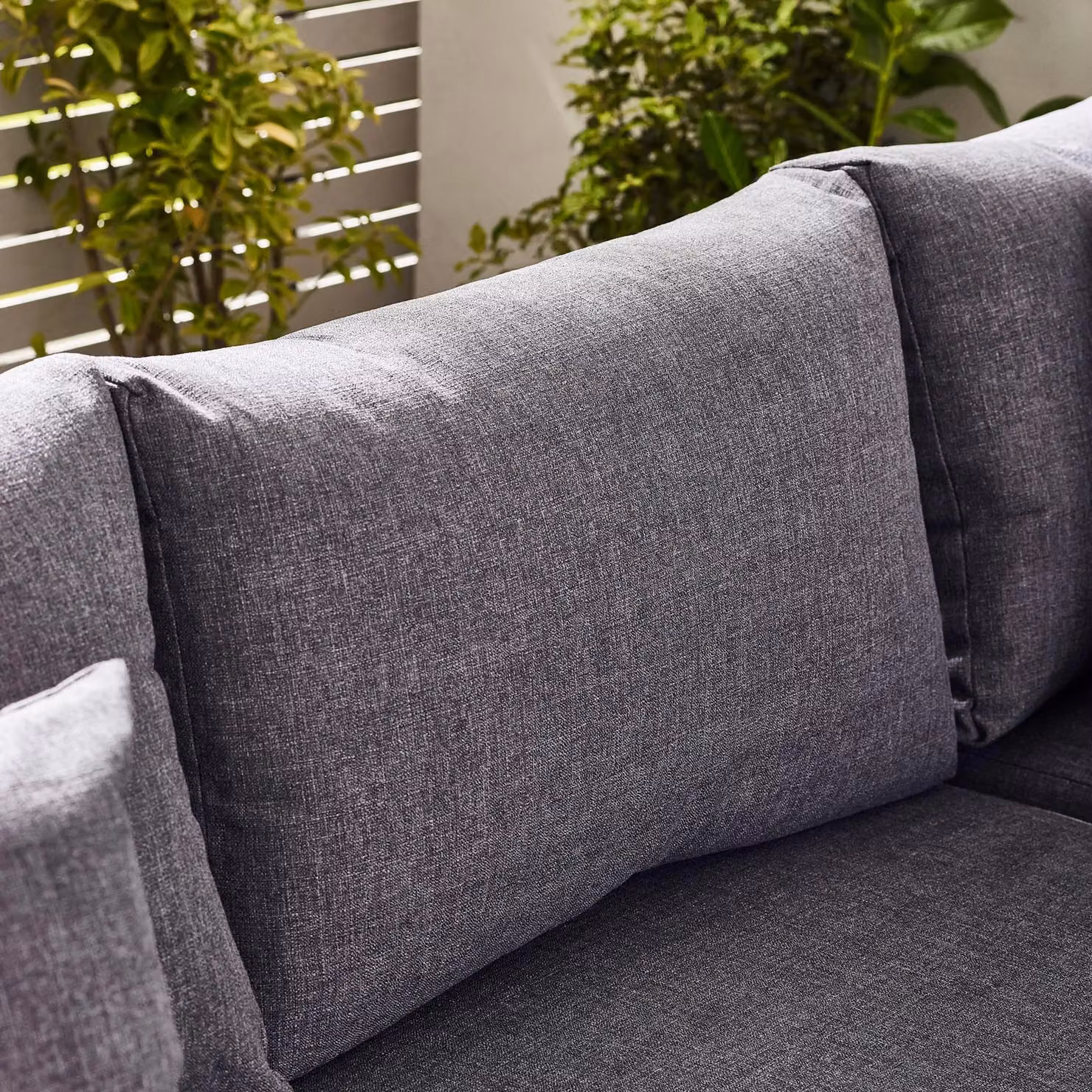 FurnitureboxUK Dubai 6 Seater Modern Outdoor Corner Sofa and Table Set in White and Grey Metal and Wood – 4