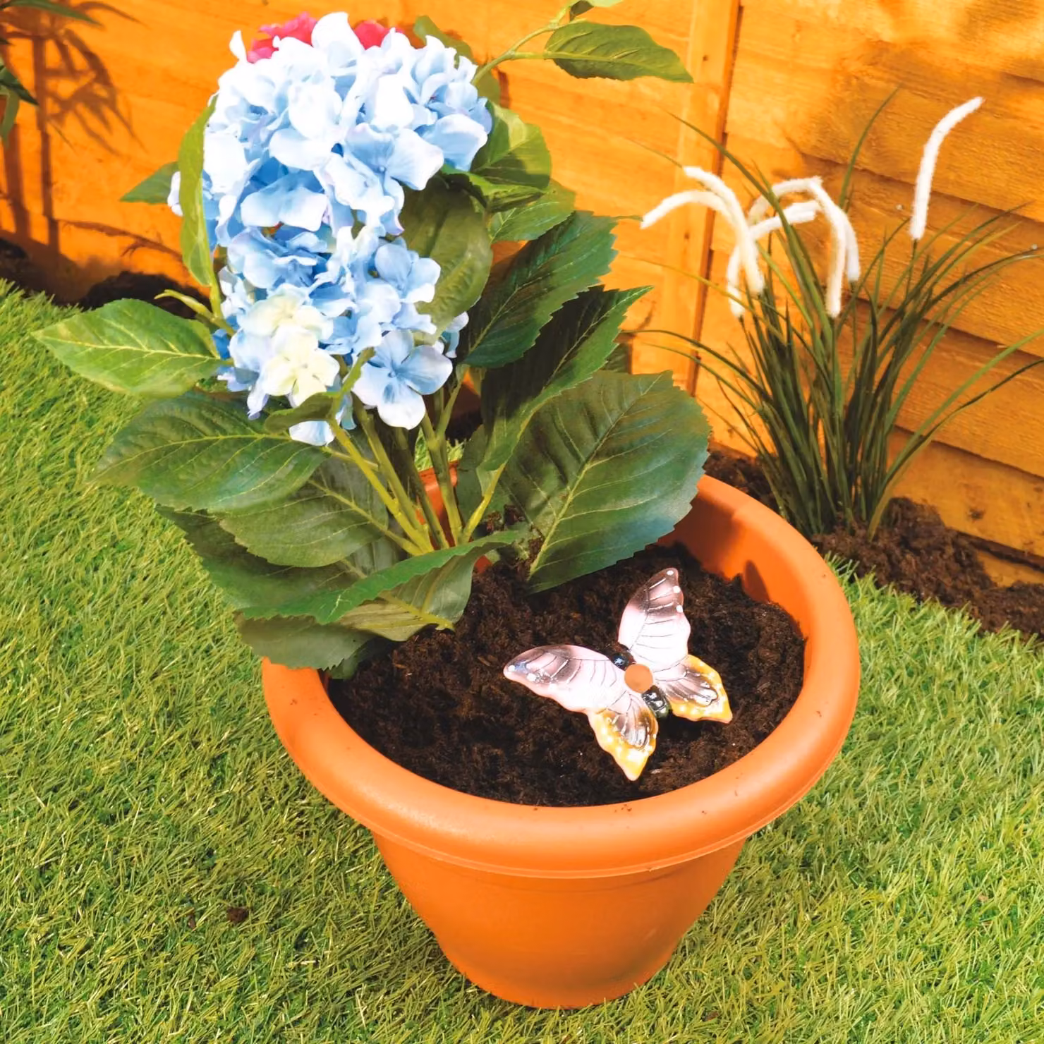 mysmartbuy 2 x Butterfly Design Hand Painted Ceramic Self-Watering Plant Stakes in Multicolour, H x W x D: 11.5 x 8.5 x 9.5 cm