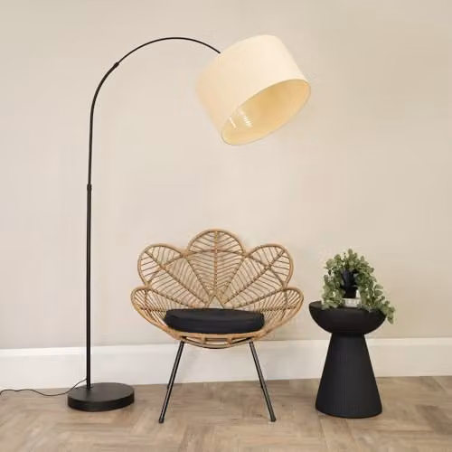 ValueLights Louis Black Arched Metal Floor Lamp with Beige Rattan Drum Shade – 2