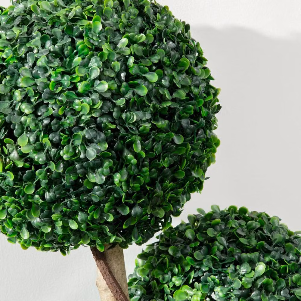 Wyld Haus Dark Green Artificial Boxwood Three Ball Topiary in Weighted Black Pot – 6