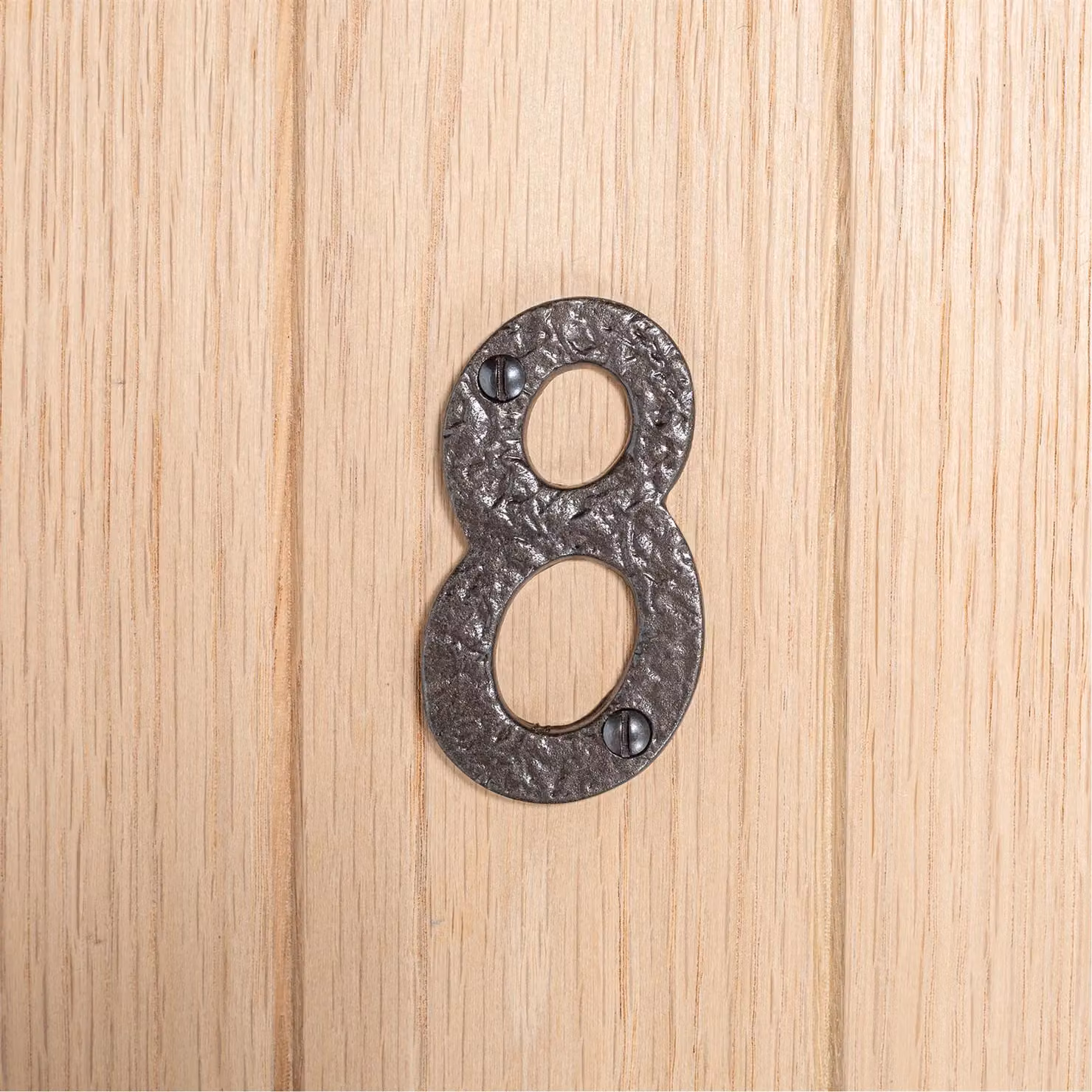 Hammer and Tongs Rustic Iron Number 8 Wall Numeral in Grey, H: 80 mm – 3
