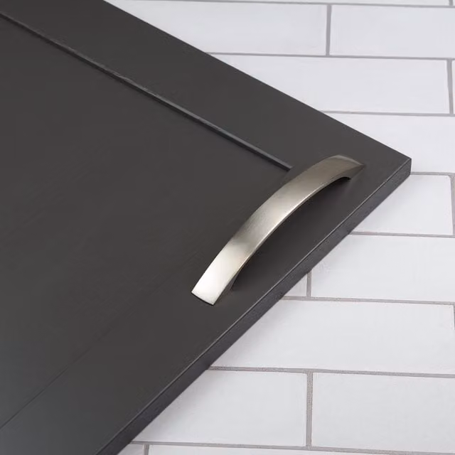 Handle & Home Brushed Silver Bow Cabinet Handle in Aluminium