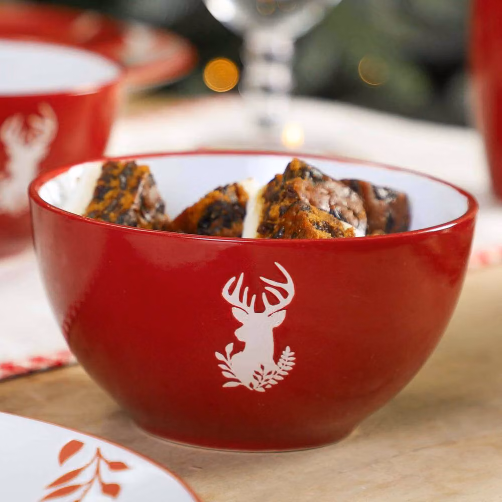 Dibor 18 Piece Reindeer Christmas Dinner Set in Red and White Ceramic Crockery for 6 People – 3