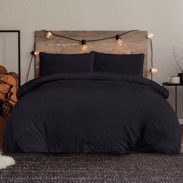 Smart Living Luxury Reversible Waffle Teddy Fleece Duvet Set in Black, Size: 200 x 200 cm – 1