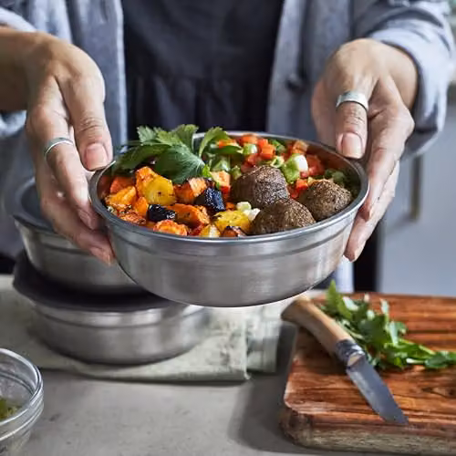 Black + Blum Stainless Steel Lunch Bowl, 650ml, Grey and Red – 5