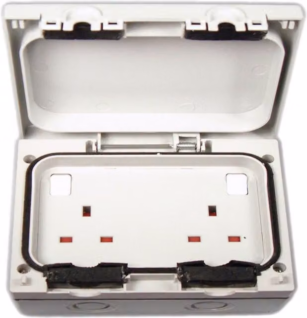 Dencon White Combination Outdoor Switch Socket with UK Plug