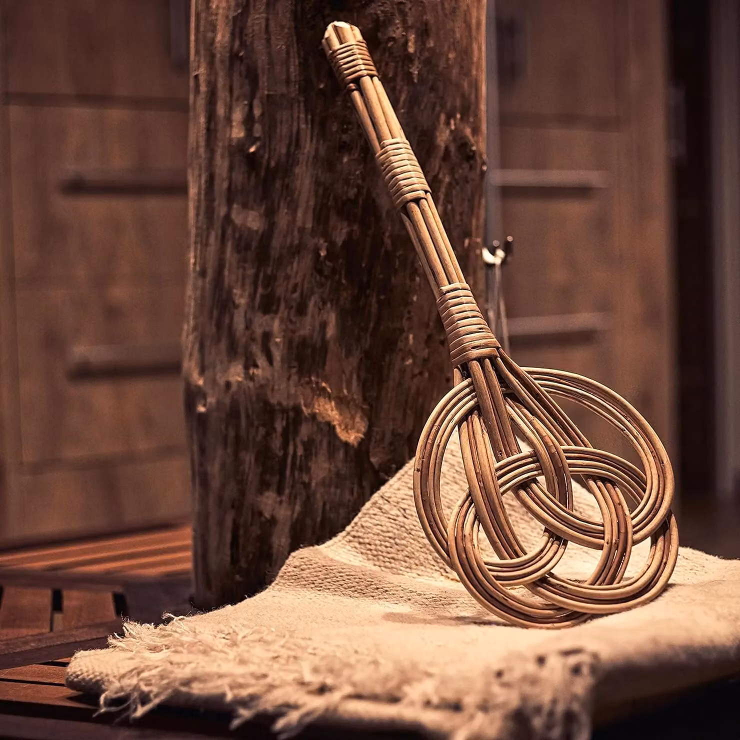 Novecrafto Hand-made Rattan Carpet Beater and Duster in Brown – 3