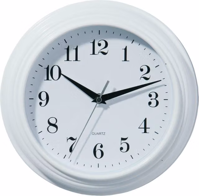 Maison by Premier Pelham Vintage Round Analog Wall Clock, White, Dia: 25 cm