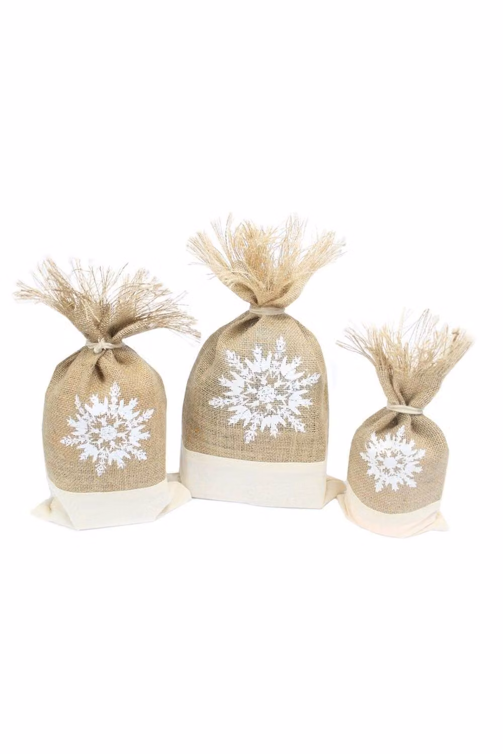 KDMD White Snowflake Jute Christmas Gift Bag Set of 3 – 2