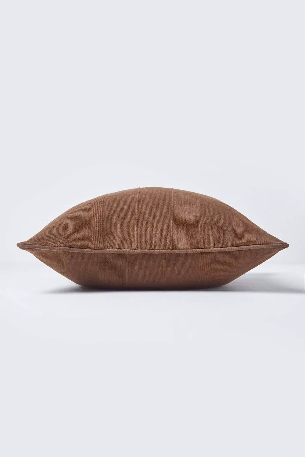 Homescapes Rajput Ribbed Cotton Cushion Cover in Chocolate, W/D/H: 45 x 45 x 45 cm – 2