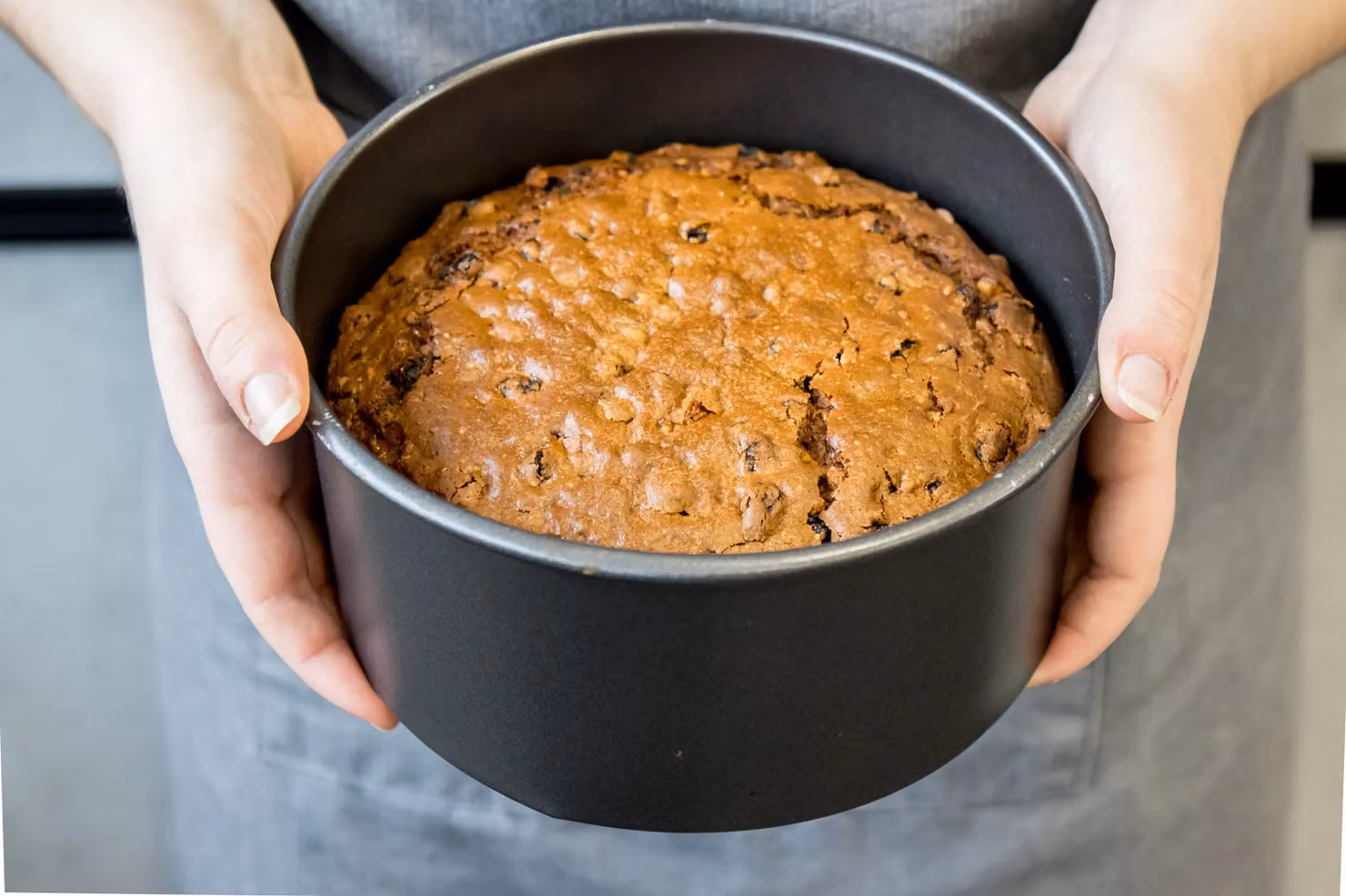 MasterClass Non-Stick Loose Base Round Carbon Steel Deep Cake Tin, Grey, Diameter: 15 cm – 3