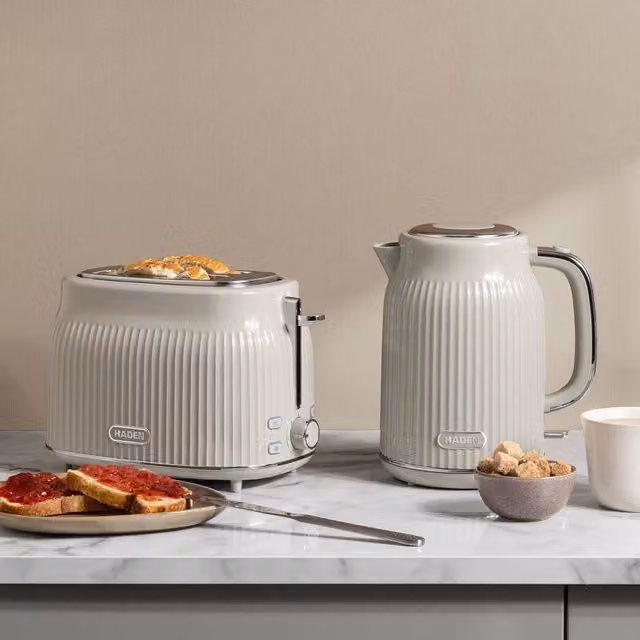 Haden York Kettle and 2 Slice Toaster Set in White