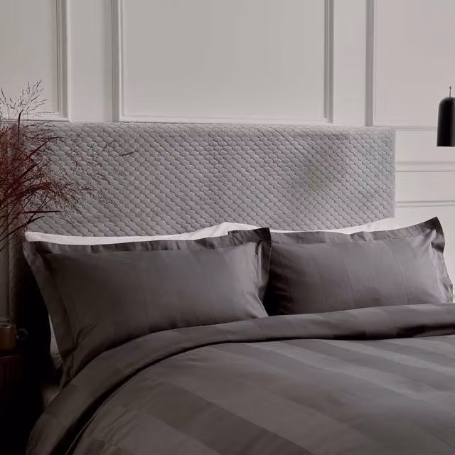 Bedeck of Belfast 1951 Serra Luxury Satin Stripe 250 Thread Count Cotton Sateen Duvet Cover Set in Charcoal, W/D/H: 140 x 200 cm – 3